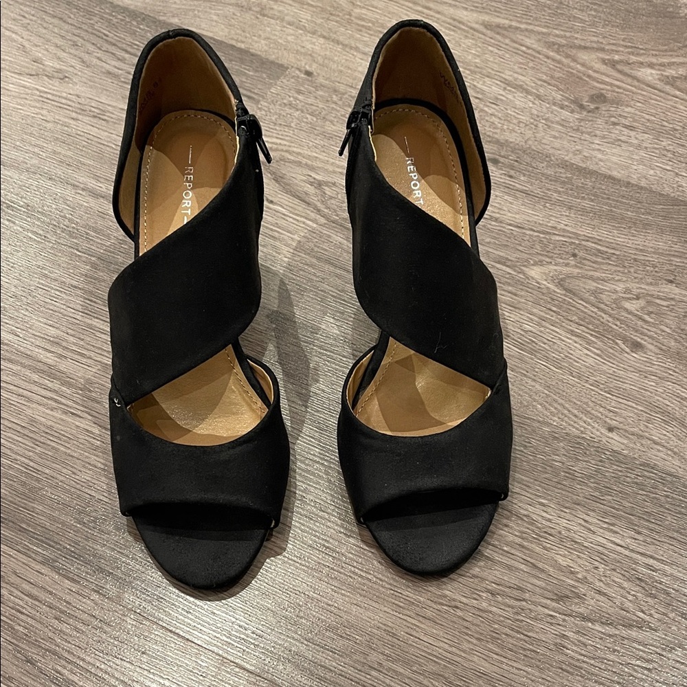 Report Black Women's Sandals